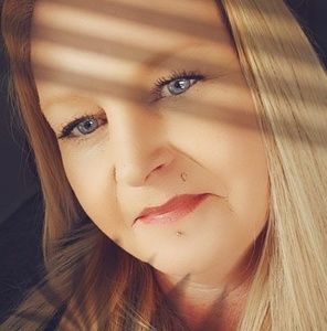 Meet your Posher, Jo